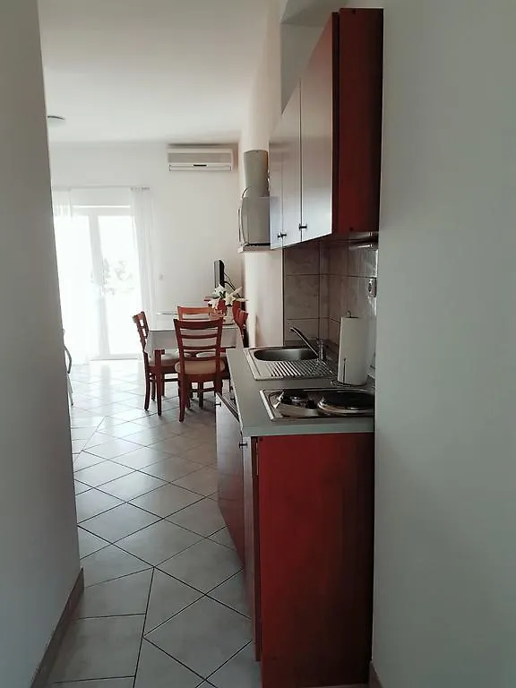 Apartments Oceania 트로기르